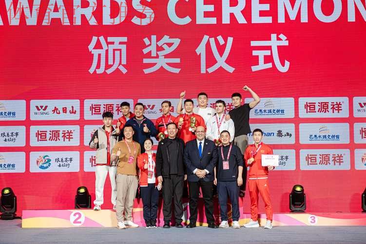 2014业余联赛总决赛合肥落幕 武汉宏兴夺冠 2014业余联赛总决赛合肥落幕 武汉宏兴夺冠